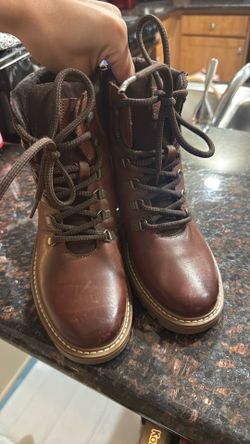 Flexi boots size 5.5