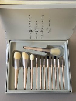 USER Professional Makeup Brush Set