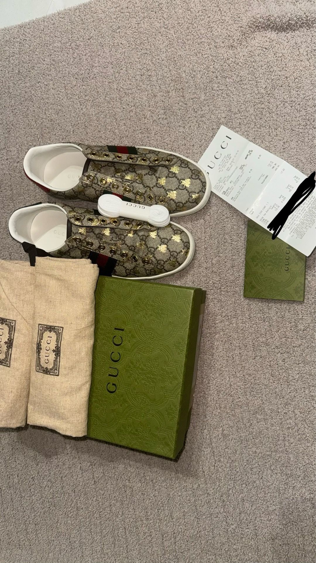 Gucci Ace GG supreme Bees