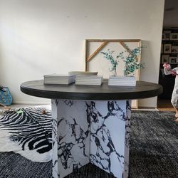 Round Dining Table Breakfast Nook Table!