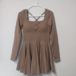 Ladies  Criss  Cross  Open  Back  Long  Sleeve  Athletic  Sports  Dress