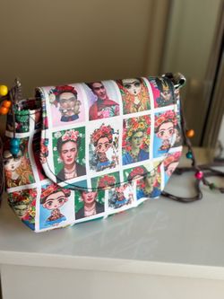 Frida Kahlo purse $10