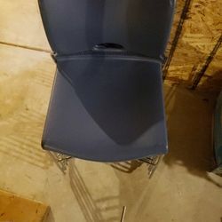 Hon Stackable Chairs