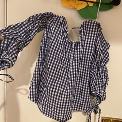 Off Shoulder Blouse Size M(S)