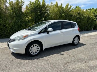 2014 Nissan versa