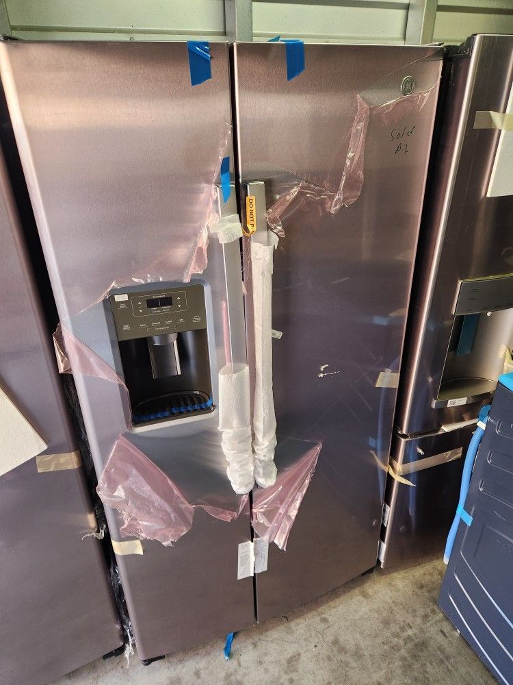 GE PROFILE REFRIGERATOR