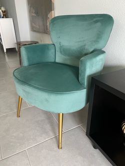 Velvet living room chair /