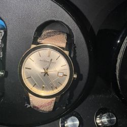 Burberry “ The City Watch” 39mm