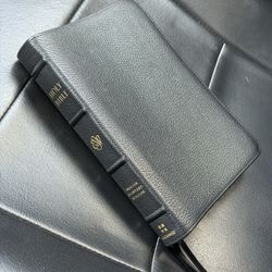 Crossway ESV Bible Heirloom Alpha Edition 