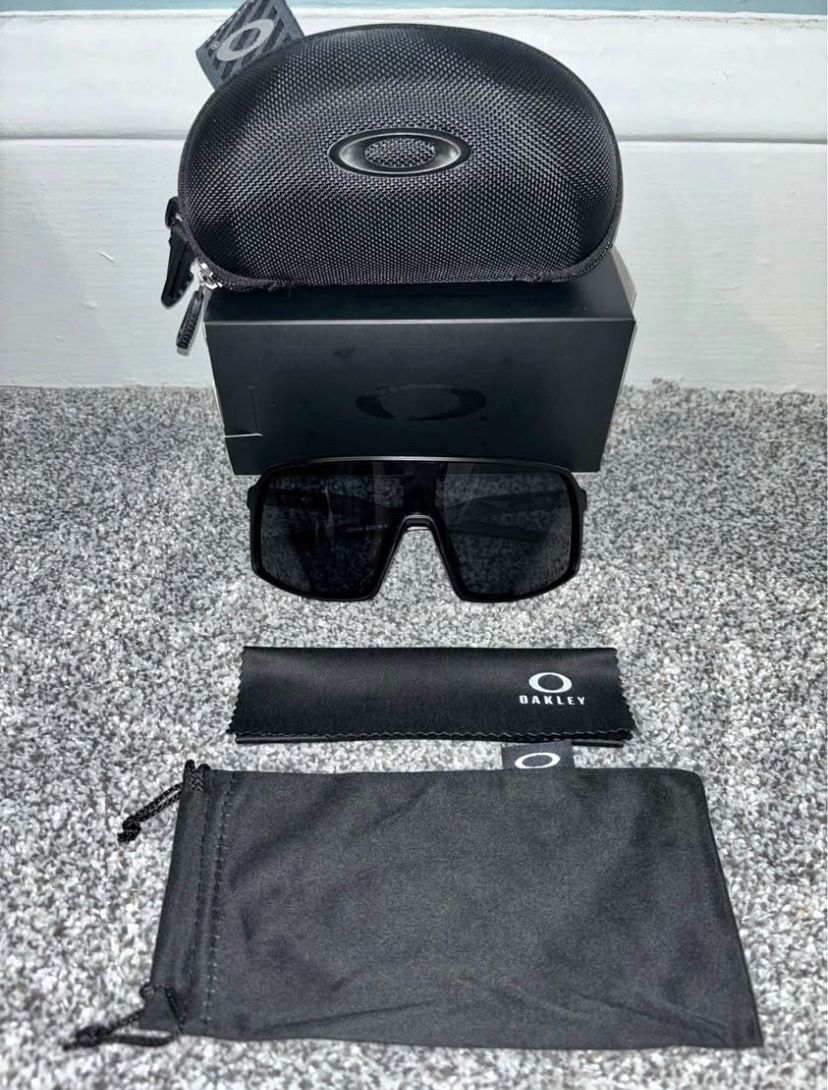 Oakley Sutro’s Sunglasses - Black Primz Lens