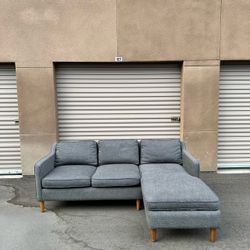 𖤓WEST ELM RAF Gray Sectional