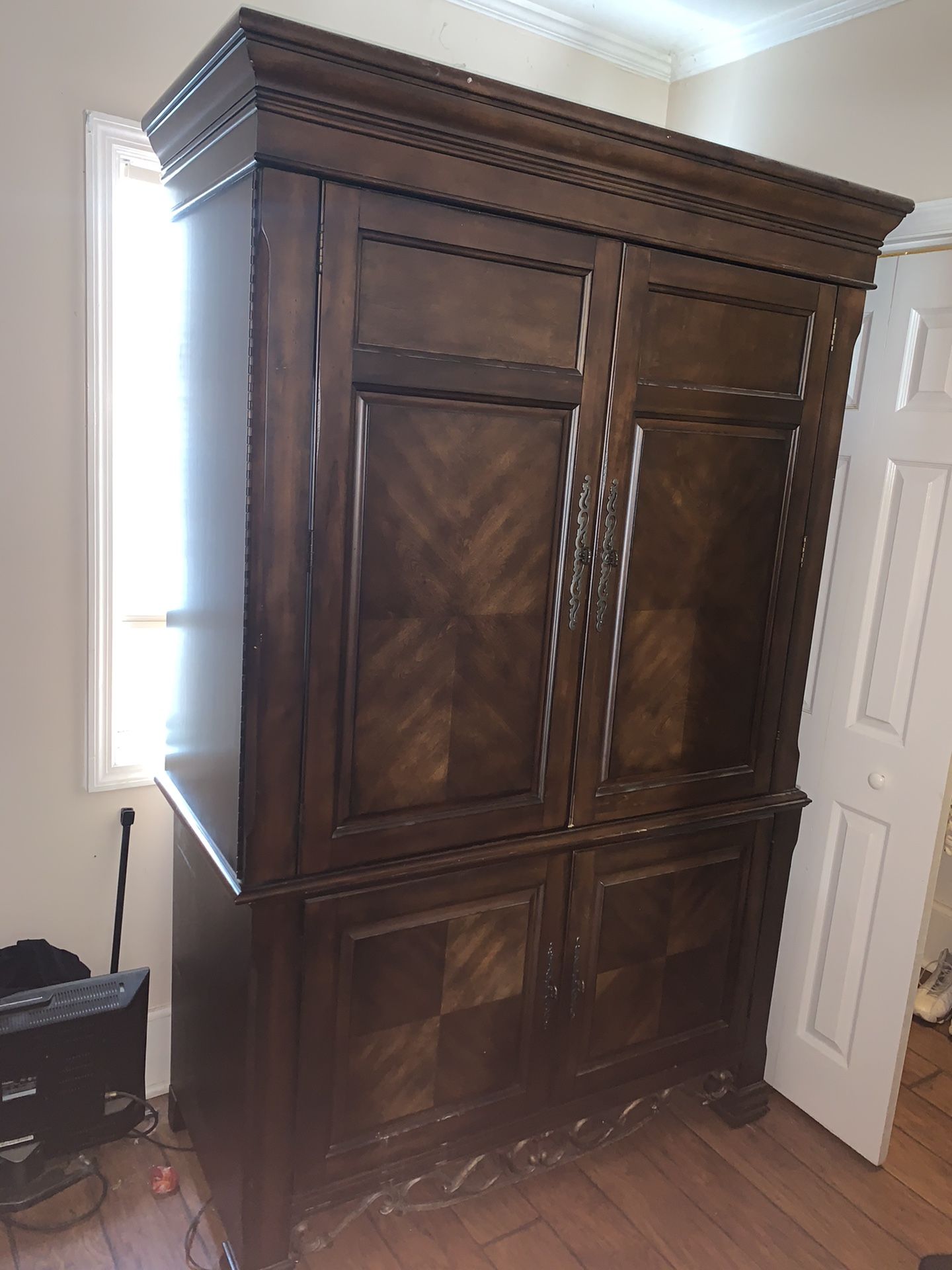Armoire