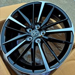 2025 TOYOTA CAMRY RIMS OEM NEW......( 19" INCH )
