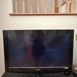 LG TV 30 INCH