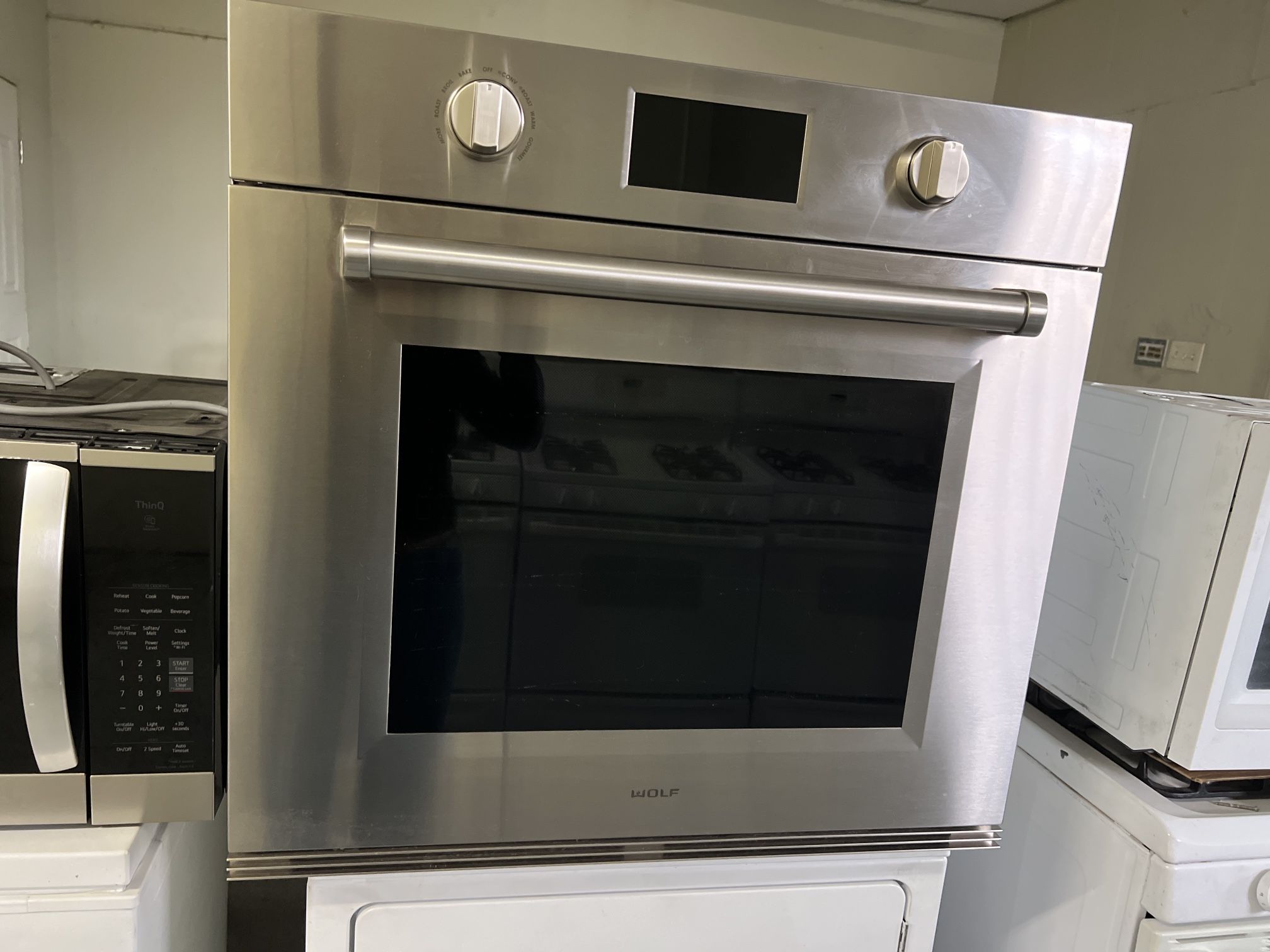 WOLF 30”WIDE SINGLE WALL OVEN BUILT IN STAINLESS STEEL 
