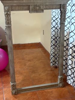 Wall mirror