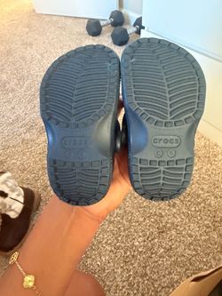 Toddler crocs