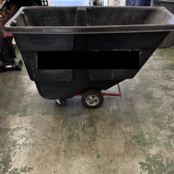 Rubbermaid Utility Tilt Truck - 1314 Utility