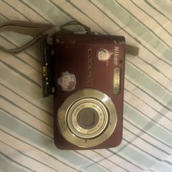 Nikon Burgundy and Red Cameras-and-accessories(off101)