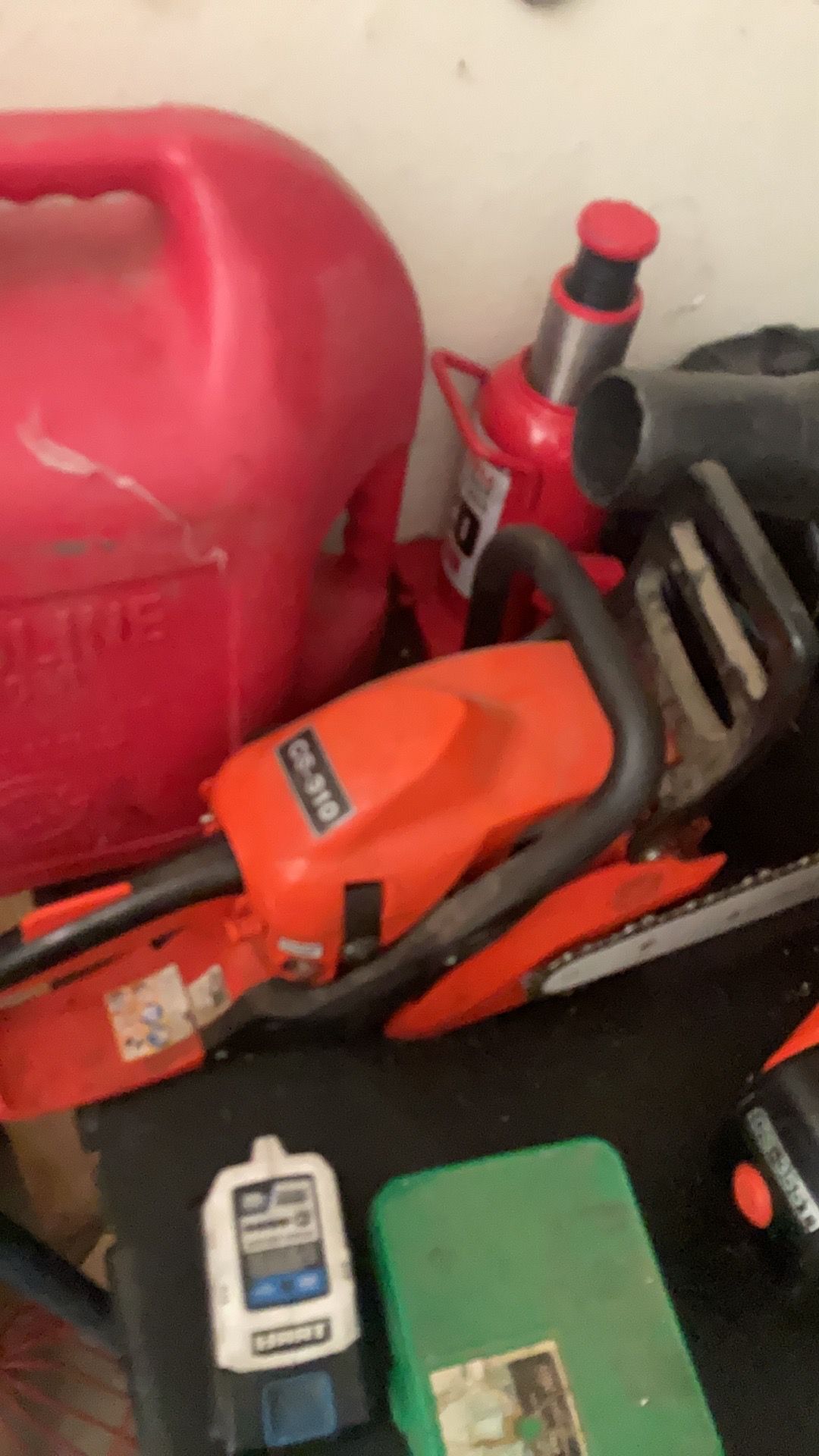W Echo chainsaw