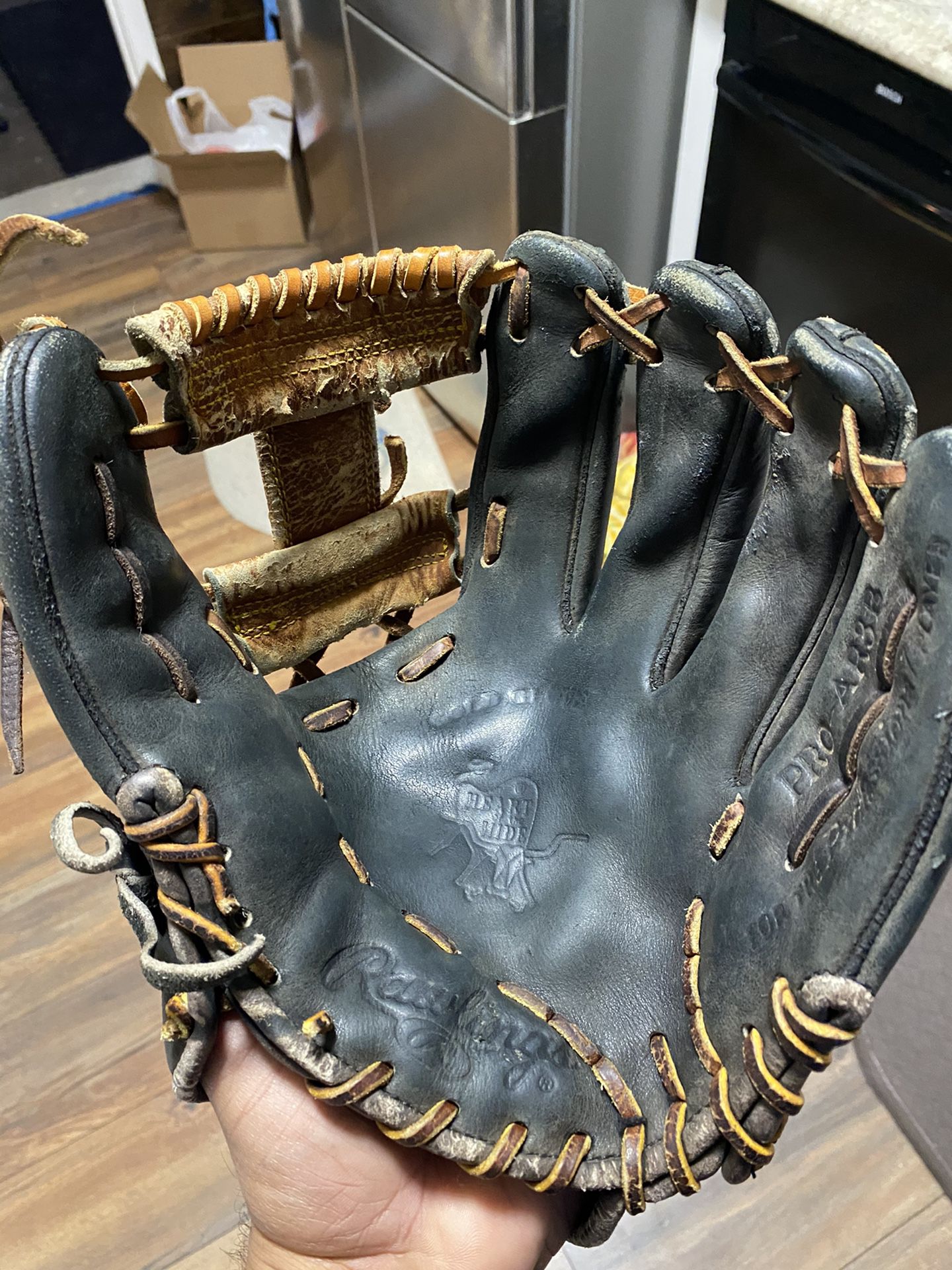 Glove Rawlings Heart Of The Hide Pro-AR3 11.75”