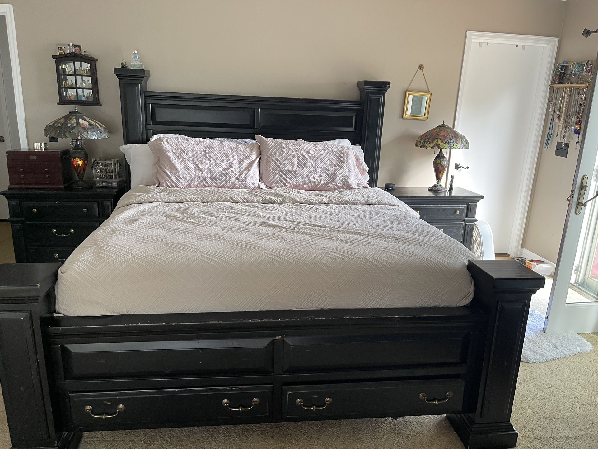 King Bed W Drawers And Two Night Stands
