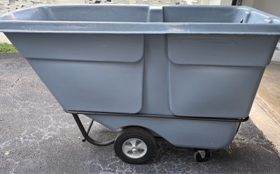 ULINE standard tilt cart 1 Cubic Yard