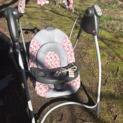 Very Nice Fold Up Electric Baby Swing Only $40 Firm