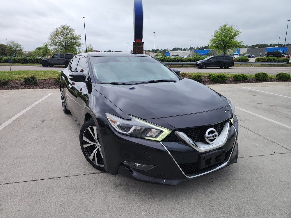2017 Nissan Maxima