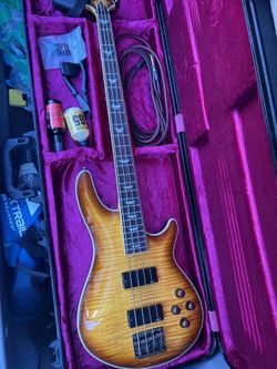 Schecter Omen 4 String Bass