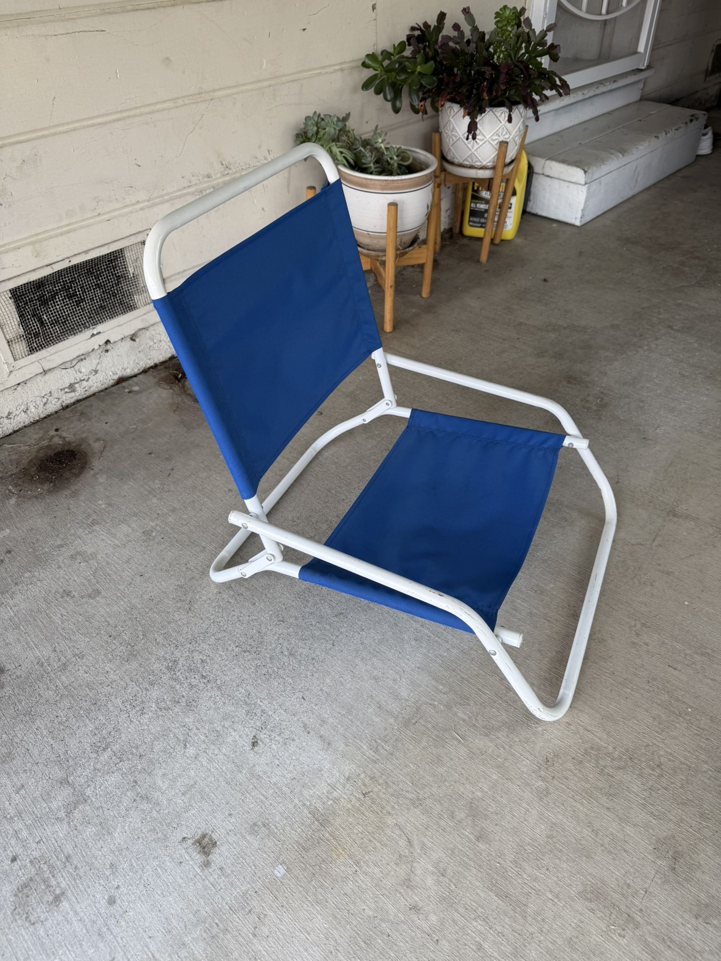 folding beach chair
