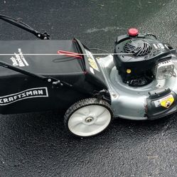 Craftsman Mower with bag Easy to Start