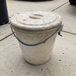 Foam Bait Bucket