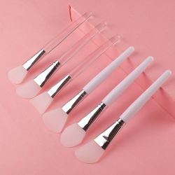 Silicone Facial Mask Brush – Applicator for Masks & Serums, Easy-Clean, No Waste – Brand New
