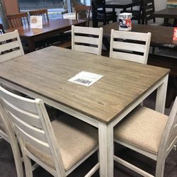 New Ashley furniture dining room set