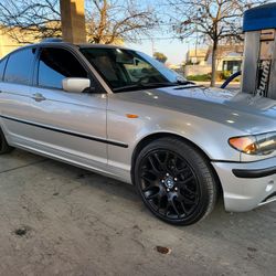2005 BMW 325i