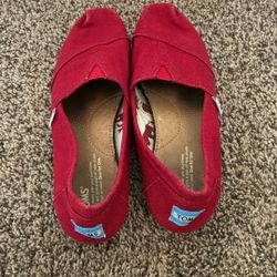 Red Tom’s Size 8