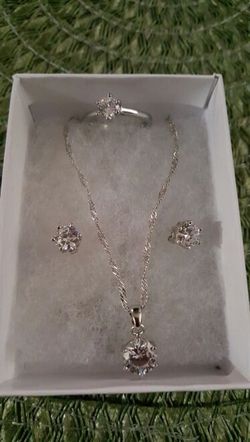 Stirring silver set ring size 8