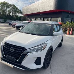 2023 Nissan Kicks  SV Crossover