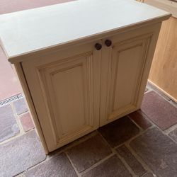 FREE KITCHEN CABINETS HIGH END LA JOLLA 