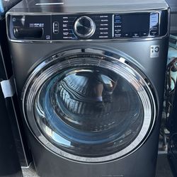 Open Box GE Profile 5.5 Cu Ft Super Capacity Smart Front Load Washer