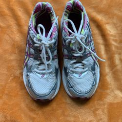 71/2 Adidas Silver/purple 