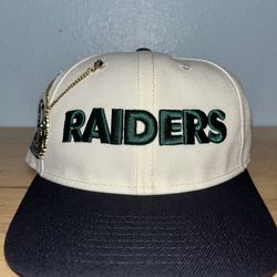 Raiders hat