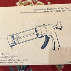 The Pampered Chef Cookie Press #1525# 17 Piece Set Brand new in sealed box