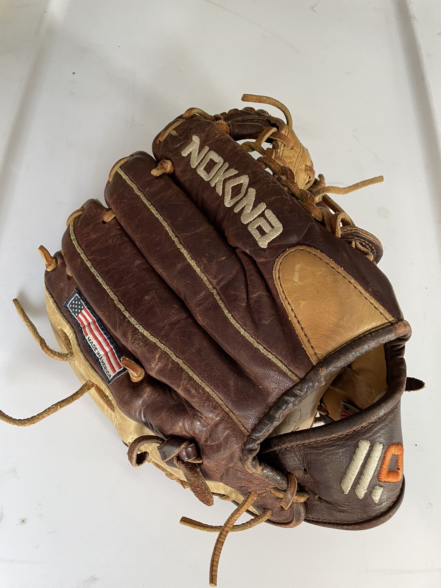 Nokona Alpha S-200 11.25" Modified Trap 14U Infield/Outfield