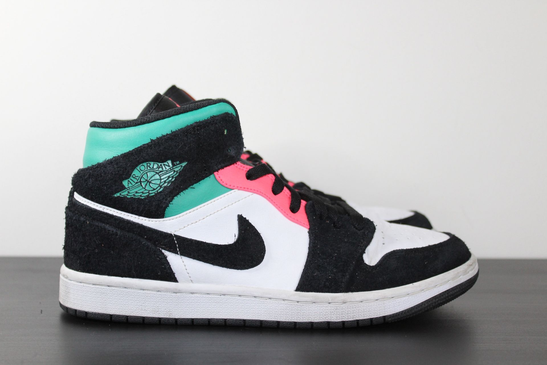 Air Jordan 1 Mid SE South Beach 852542-116 Men Size 8