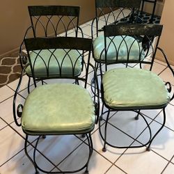 4 Bar Stools