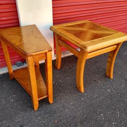 HANDSOME WEDGE END TABLE & LANE FURNITURE END TABLE. EXCELLENT CONDITION!
