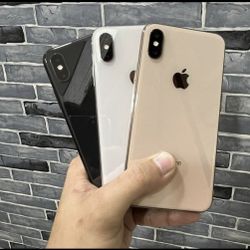 IPhone Xs Unlocked / Liberado 👌 (Different Colors Available)