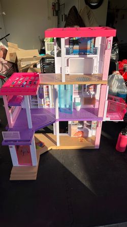 Barbie DreamHouse 3-Story Dollhouse